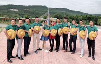 绿沃川员工风采